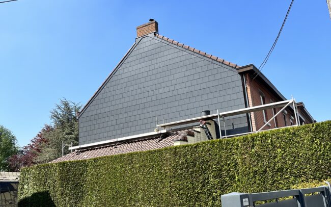 Pignon avec habillage de façade